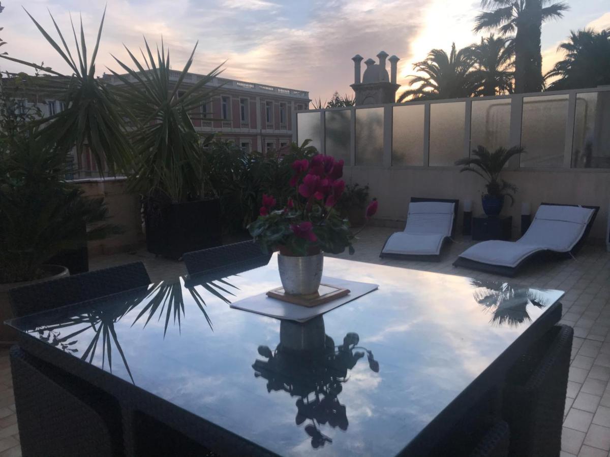 Appartement Terrasse Dans Palace Centre Ville Menton Buitenkant foto