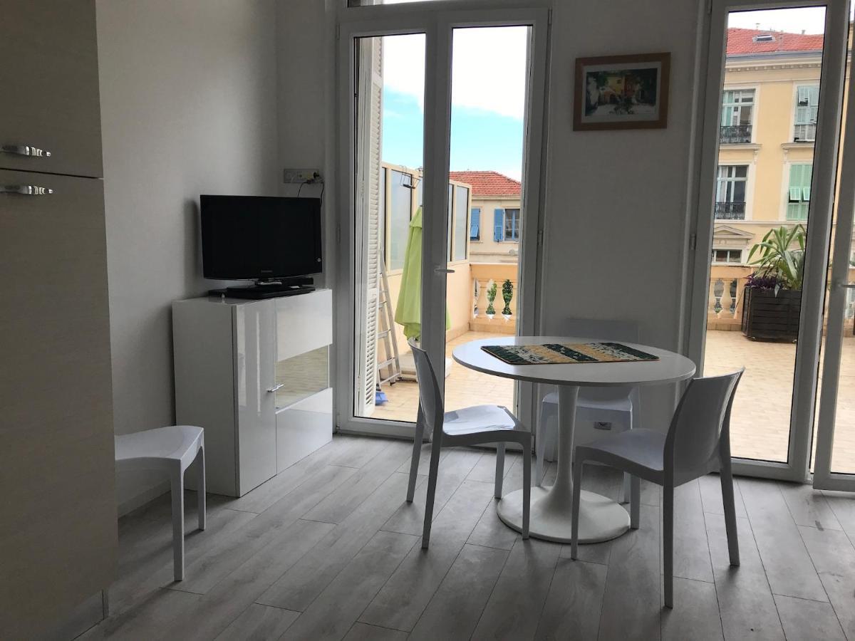 Appartement Terrasse Dans Palace Centre Ville Menton Buitenkant foto